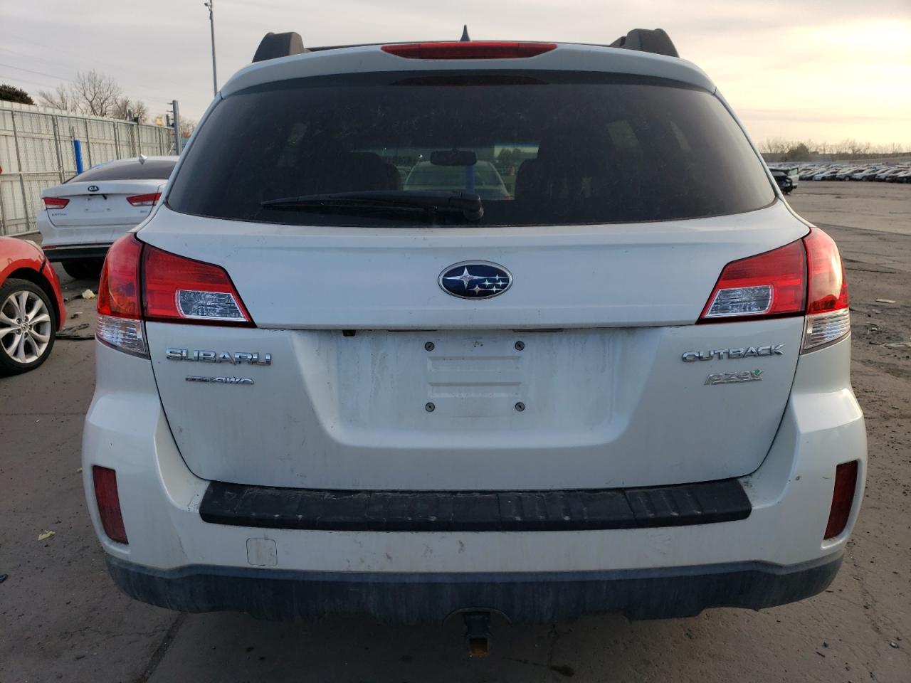2013 Subaru Outback - Image 6