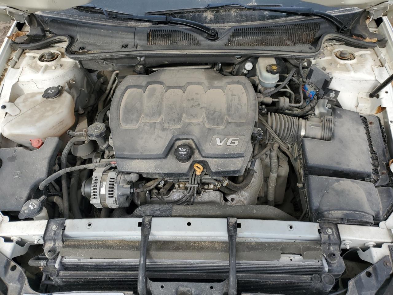 2011 Buick Lucerne - Image 11