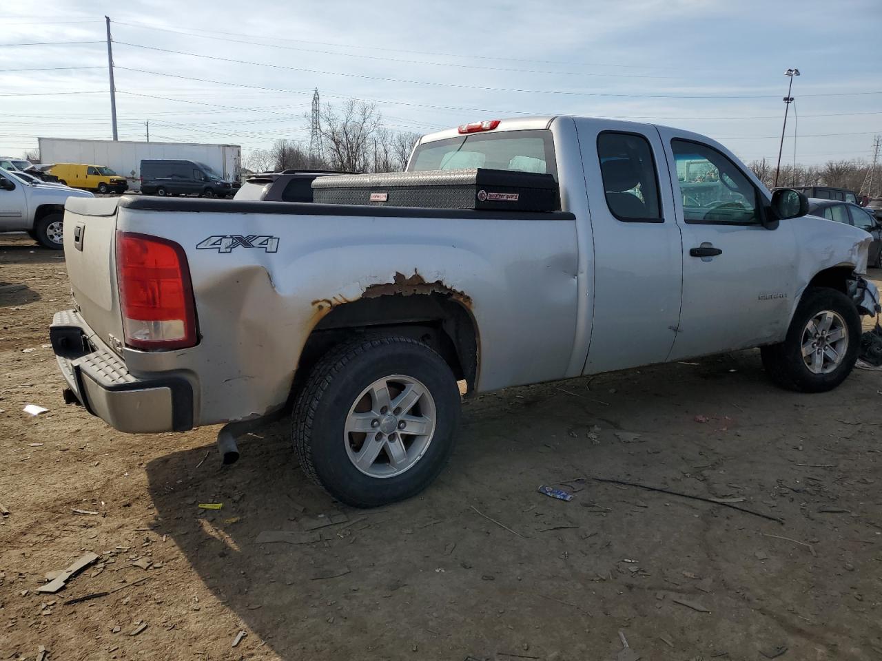 2010 GMC Sierra - Image 3