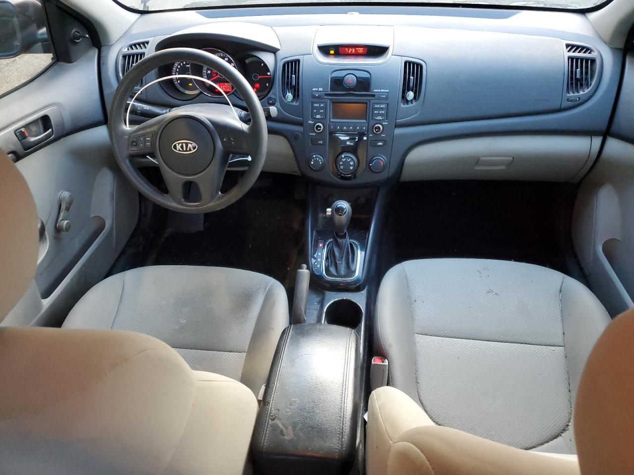 2013 Kia Forte - Image 8