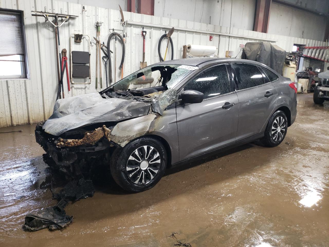 2012 Ford Focus S zu verkaufen in Elgin, IL - Burn - Engine