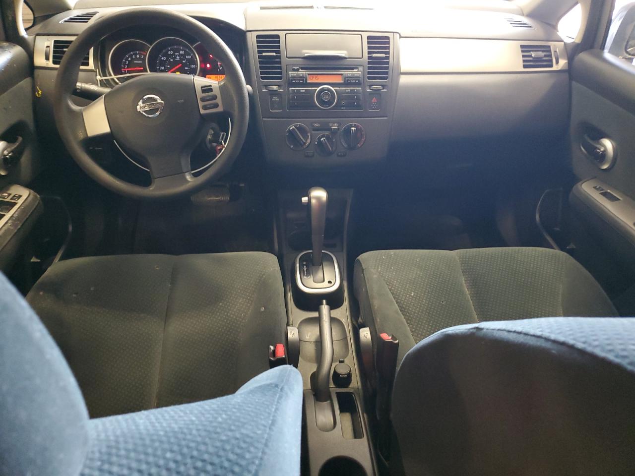 2011 Nissan Versa - Image 8