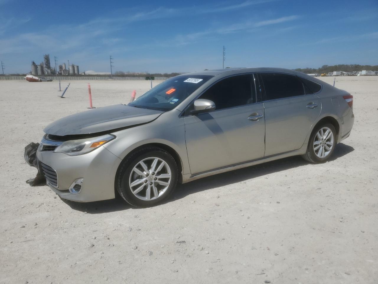 2014 Toyota Avalon - Image 1