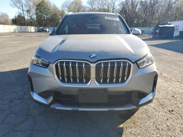  BMW X1 2024 Srebrny