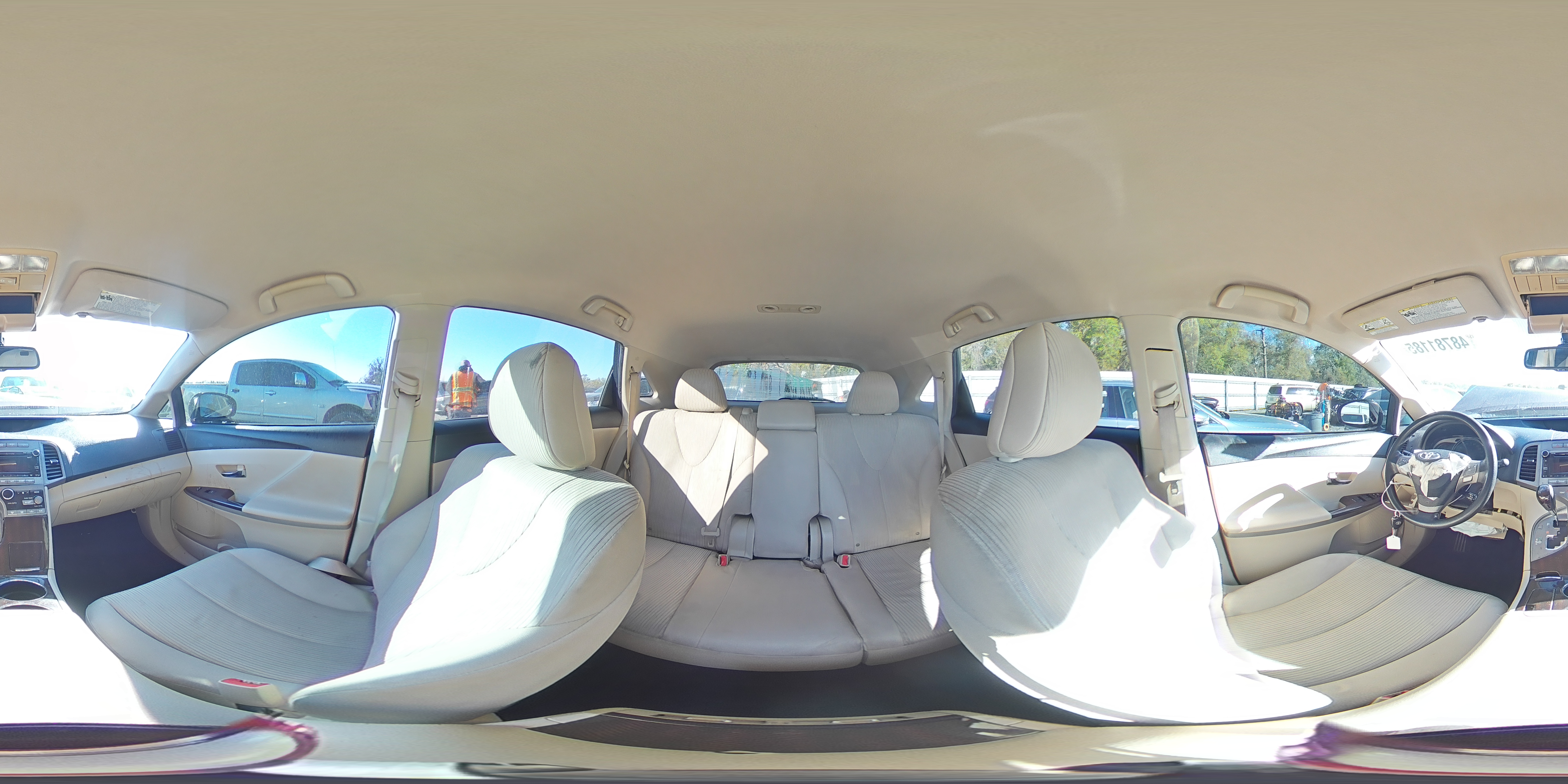 2010 Toyota Venza - Image 14