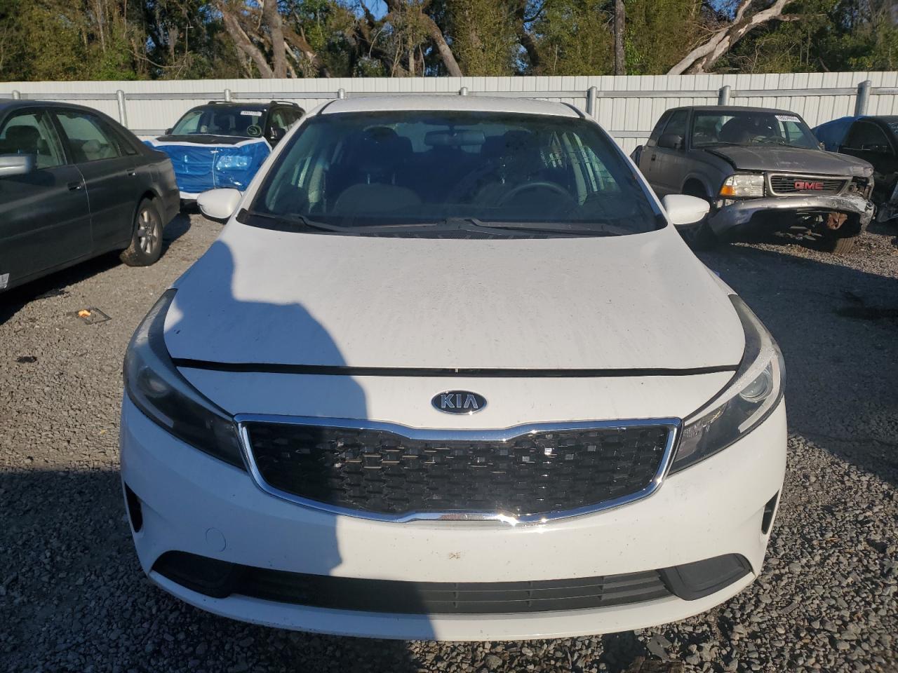 2017 Kia Forte - Image 5