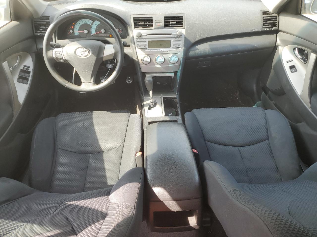 2010 Toyota Camry - Image 8