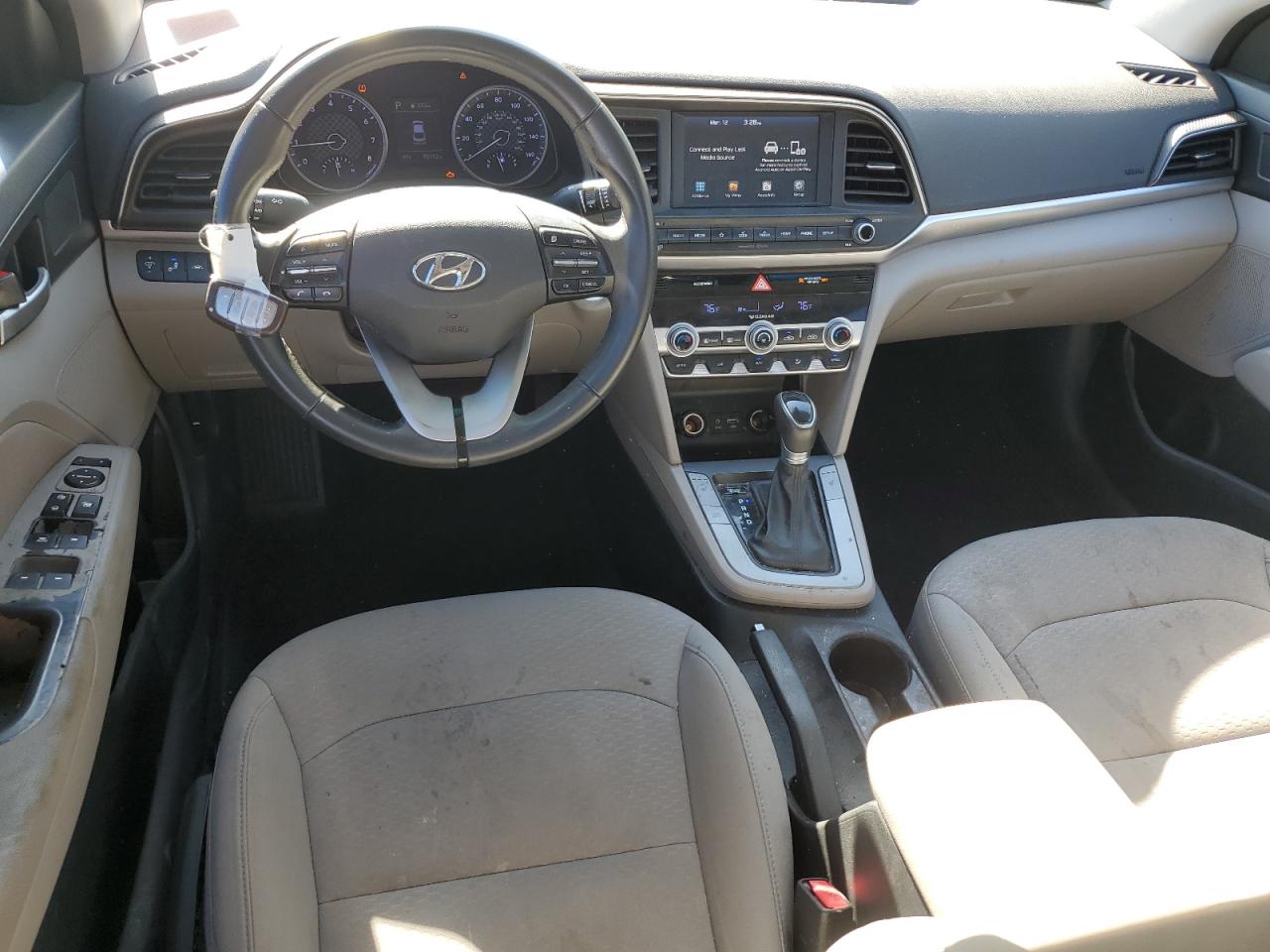 2019 Hyundai Elantra - Image 8