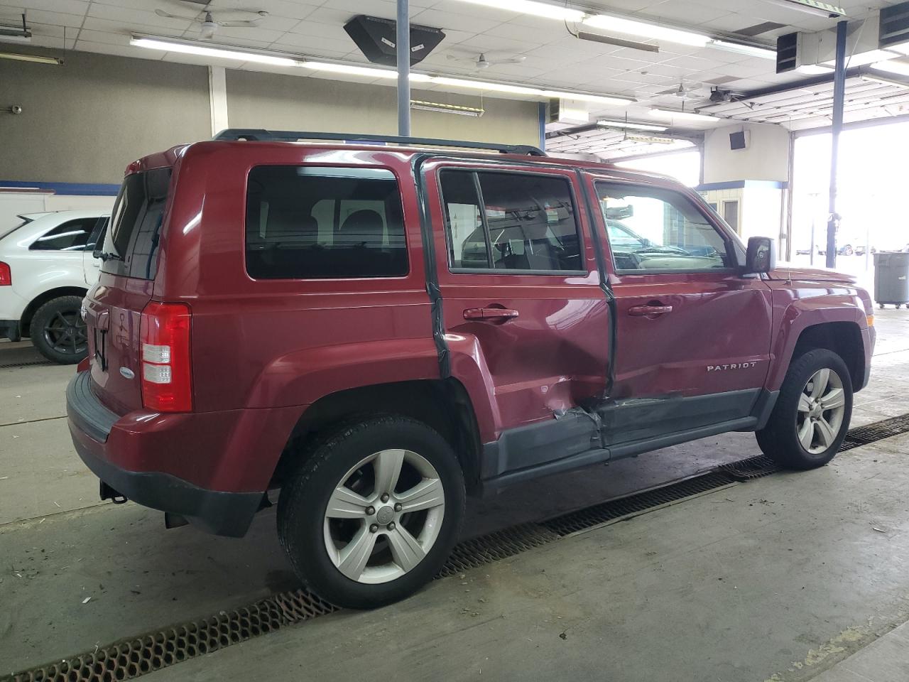 2015 Jeep Liberty (Patriot) - Image 3
