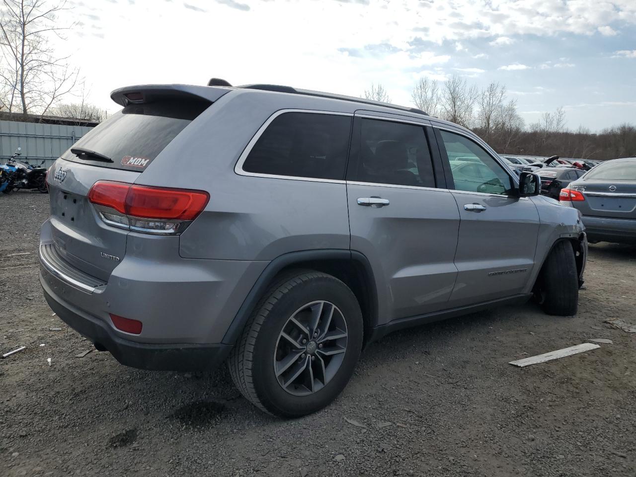 2017 Jeep Grand Cherokee - Image 3