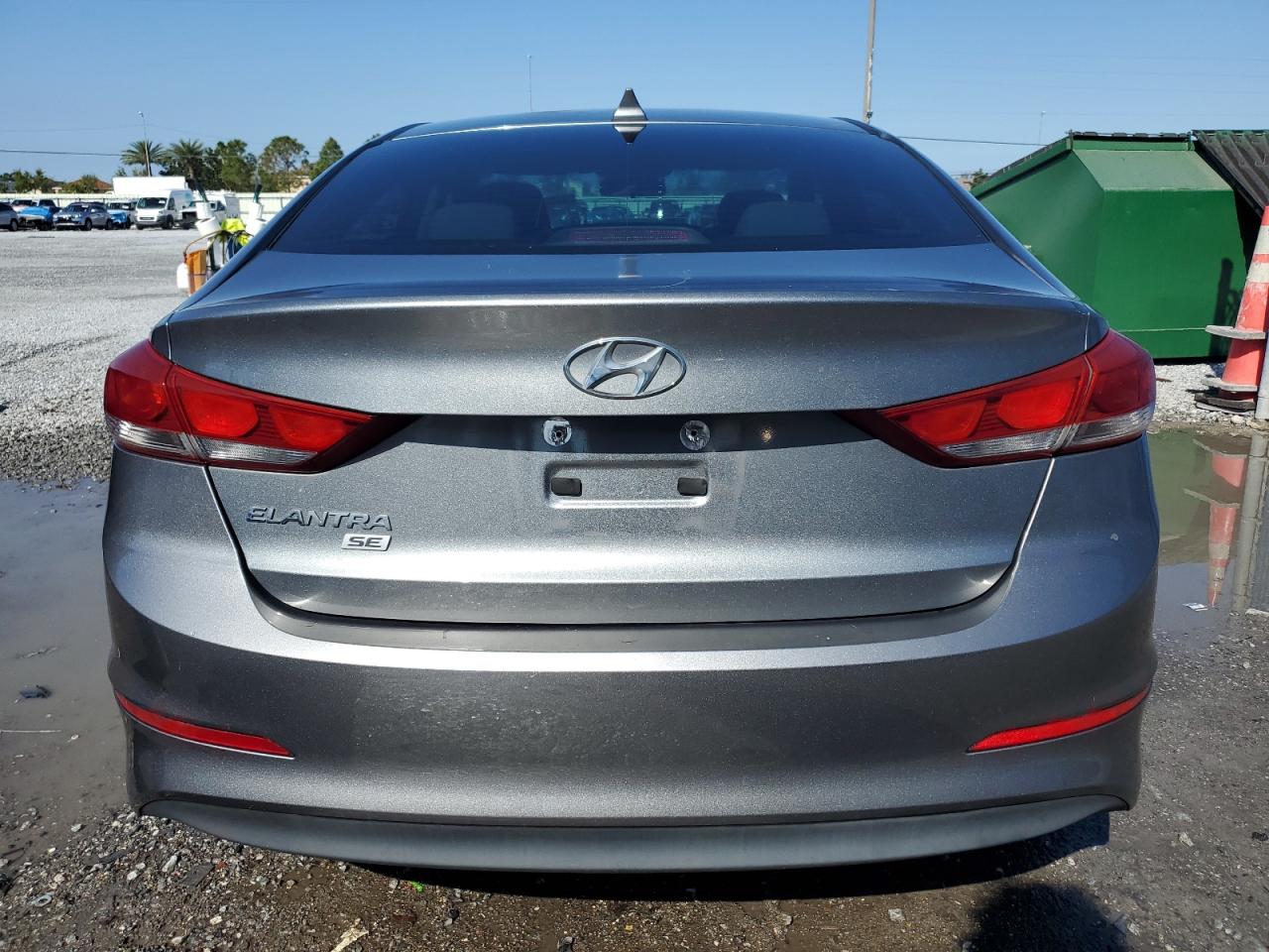 2017 Hyundai Elantra - Image 6