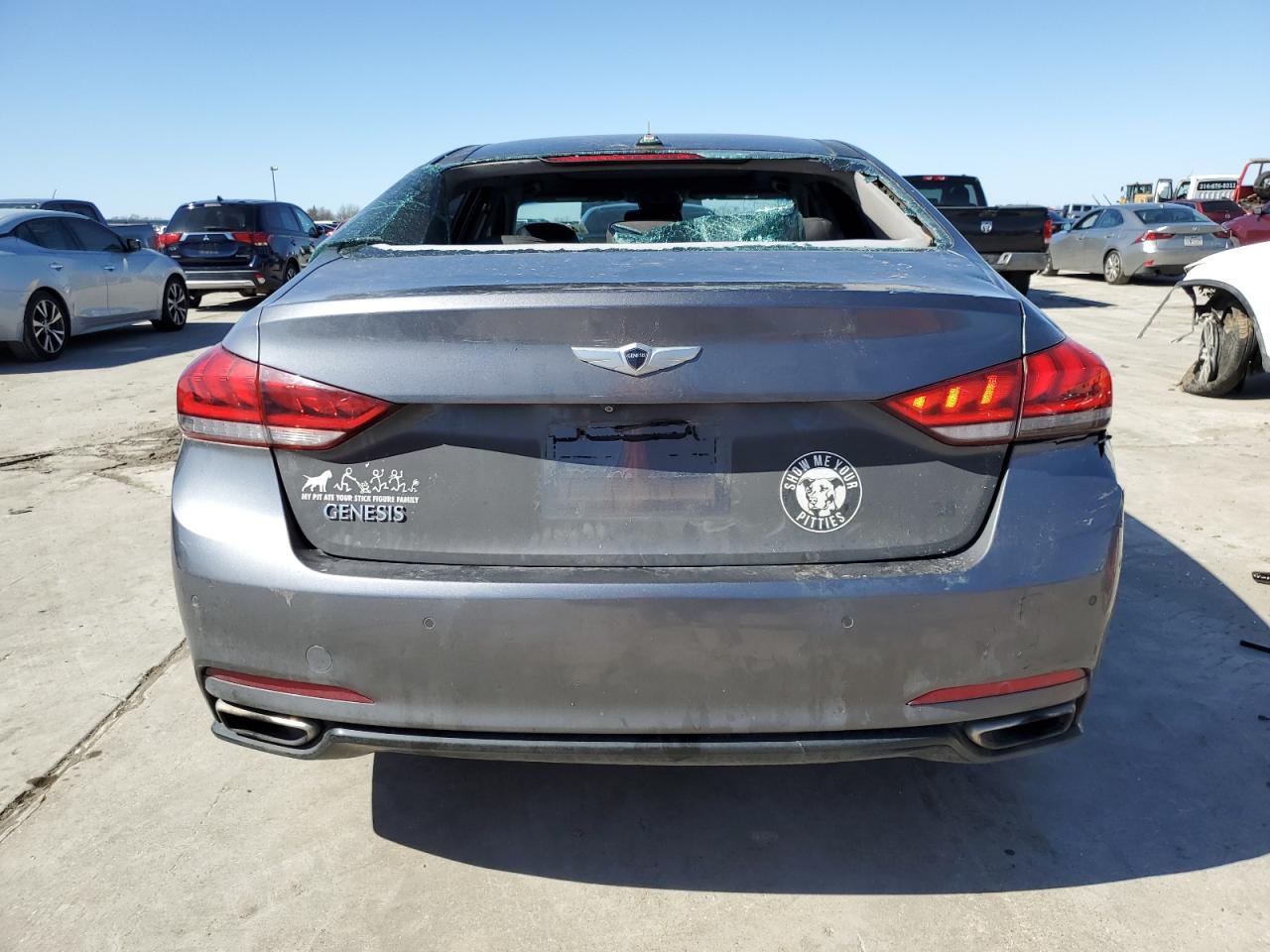 2015 Hyundai Genesis - Image 6