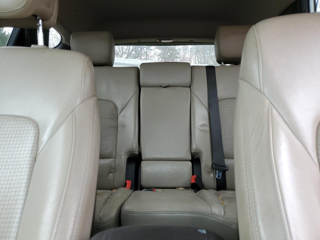 2013 Hyundai Santa Fe - Image 10