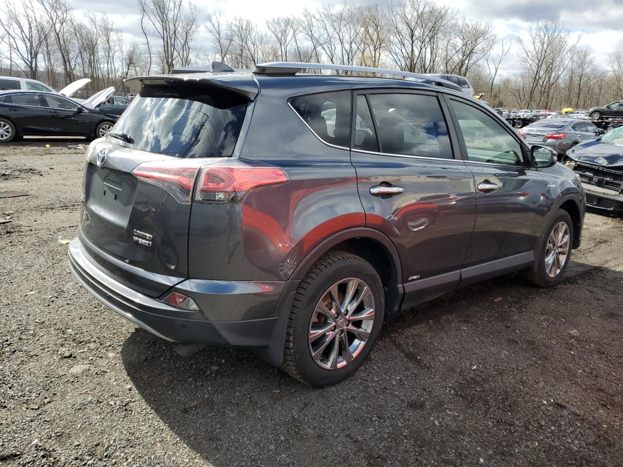 2018 Toyota RAV 4 - Image 3
