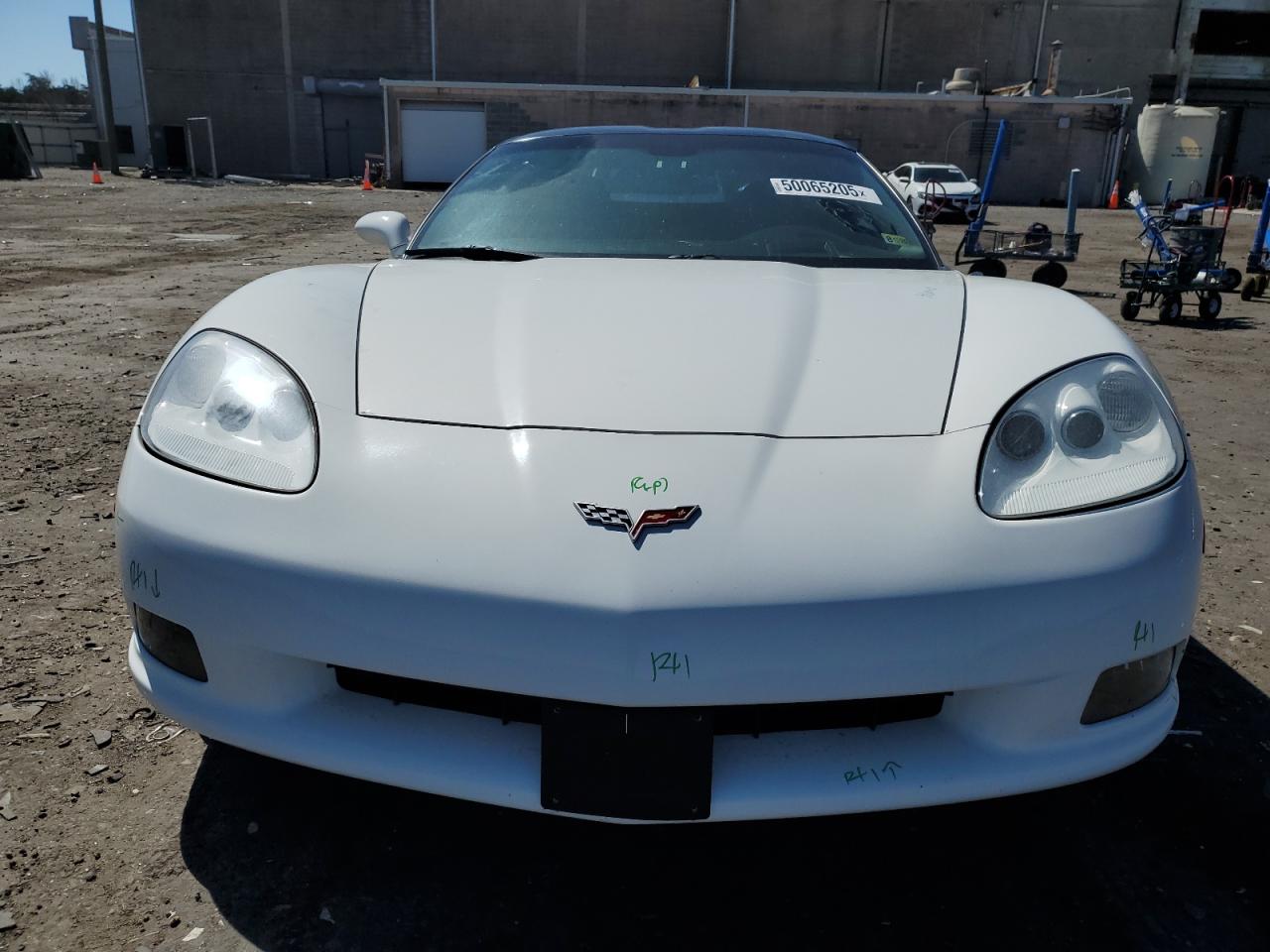 2005 Chevrolet Corvette - Image 5