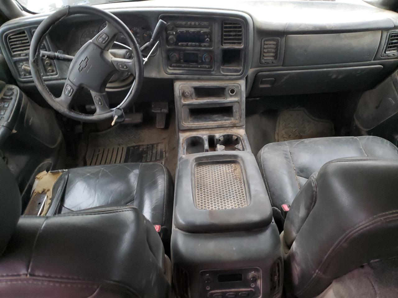 2005 Chevrolet Silverado - Image 8