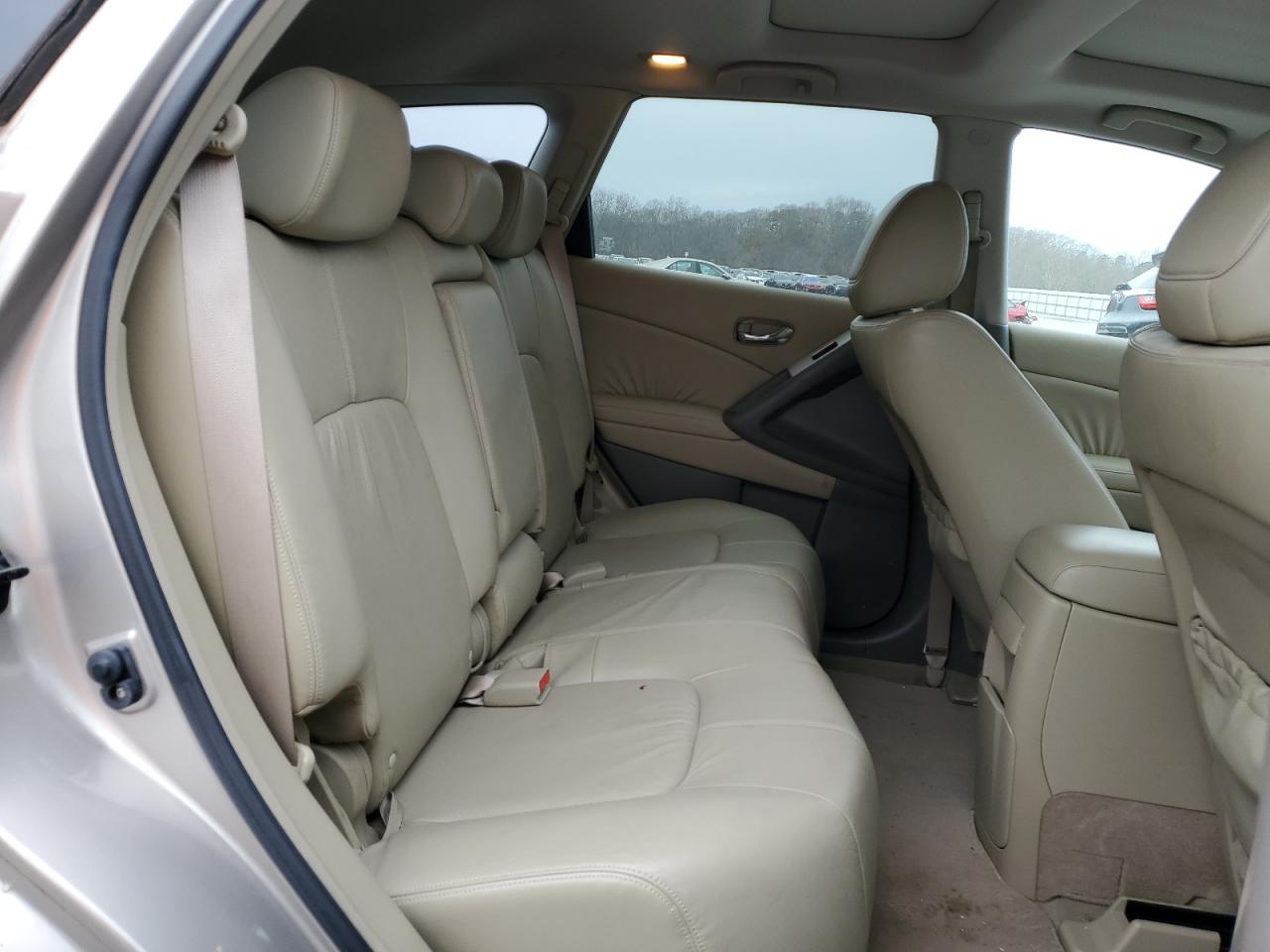 2010 Nissan Murano - Image 11