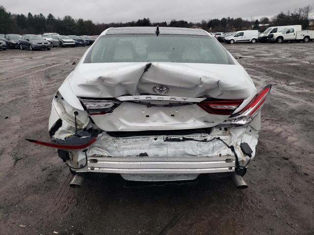 TOYOTA CAMRY 2019 Белы