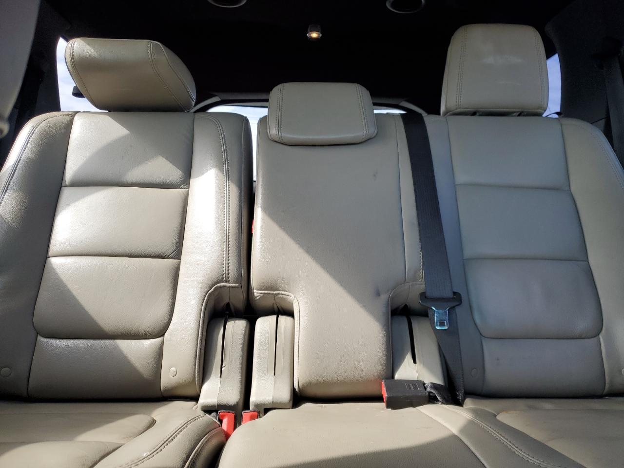 2011 Ford Explorer - Image 10