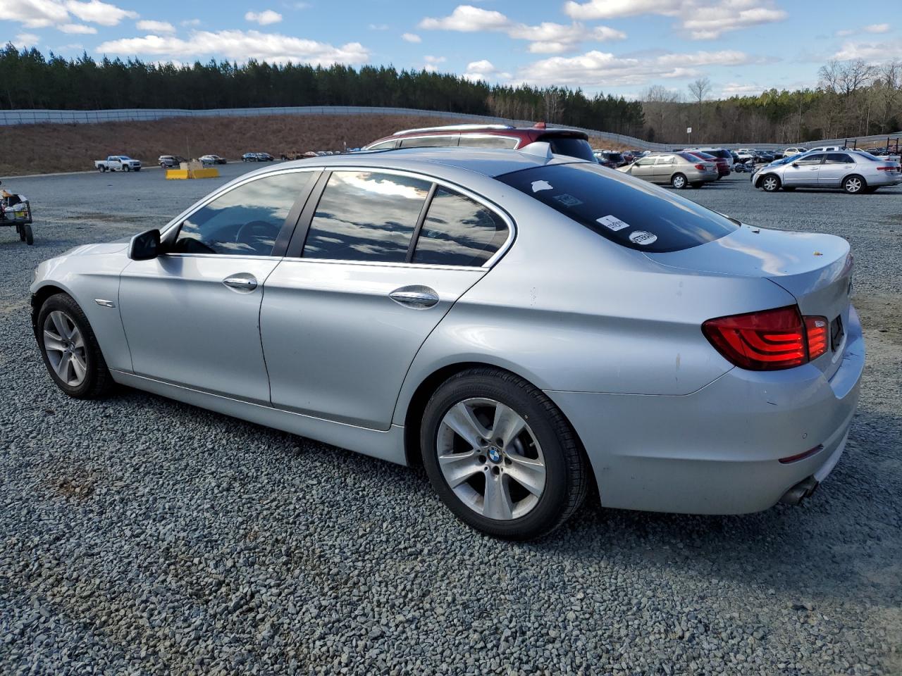 2011 BMW 5er - Image 2