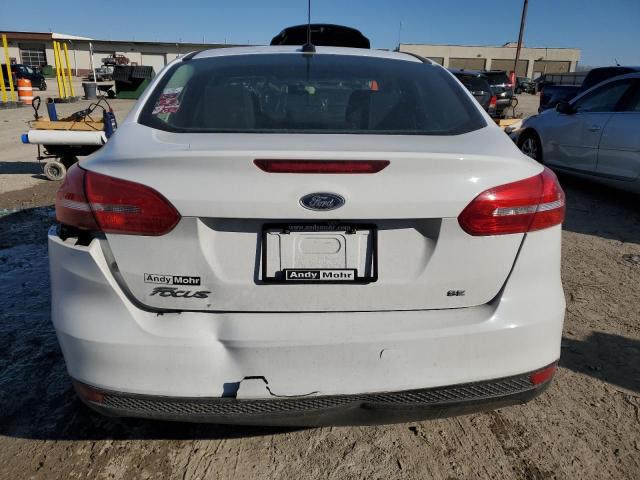  FORD FOCUS 2017 Biały