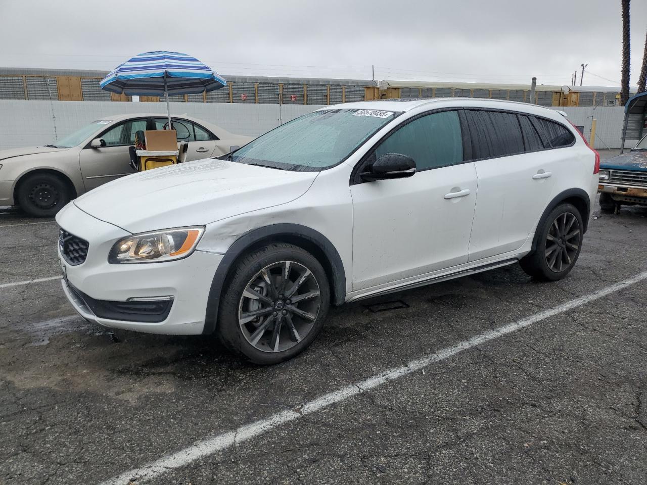 2018 VOLVO V60