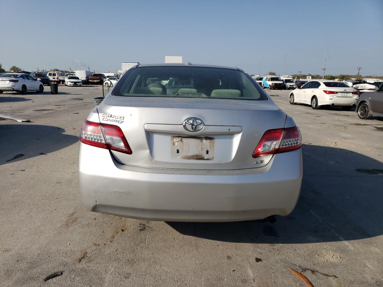 2010 Toyota Camry - Image 6