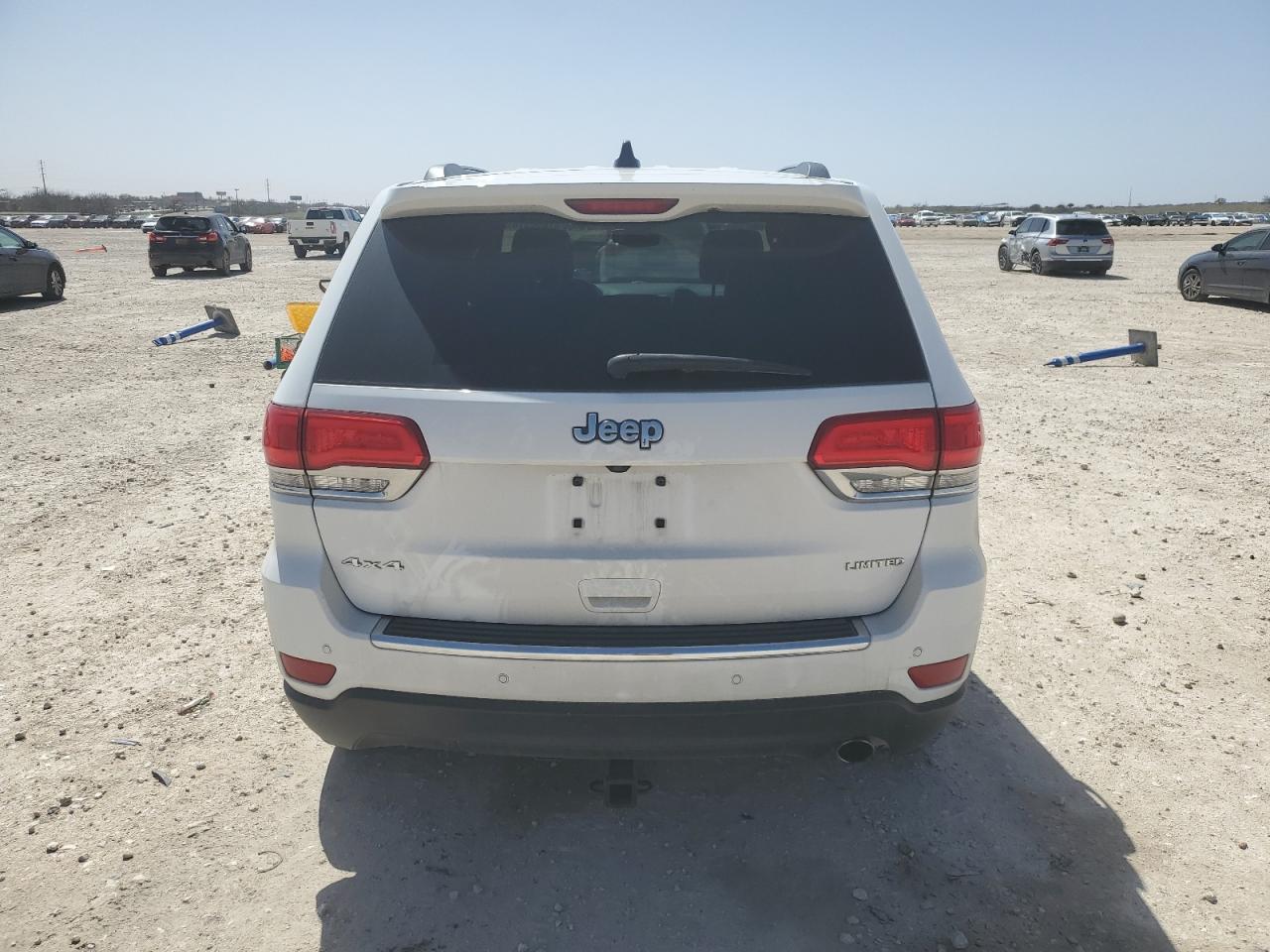 2018 Jeep Grand Cherokee - Image 6