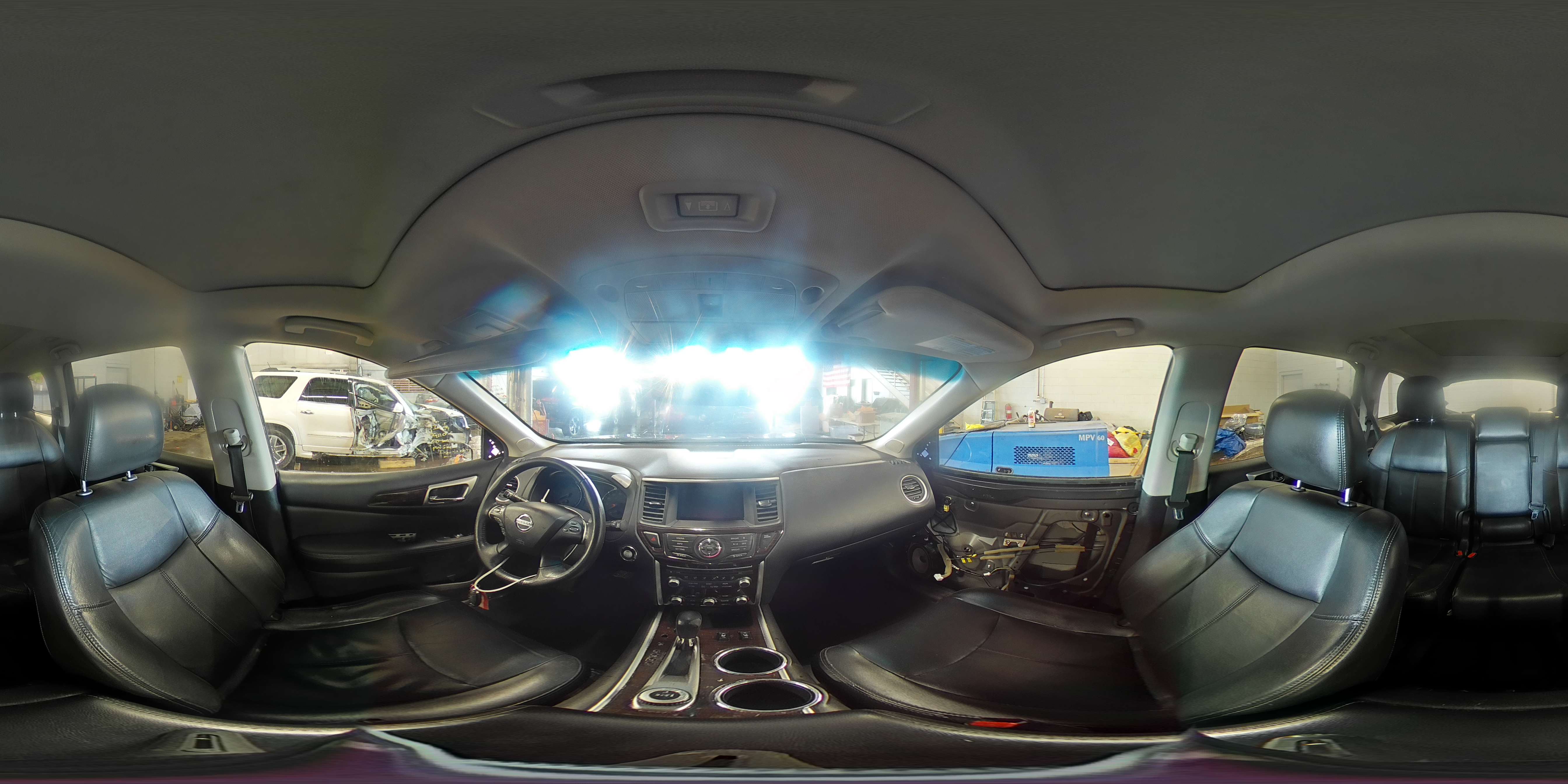 2013 Nissan Pathfinder - Image 16