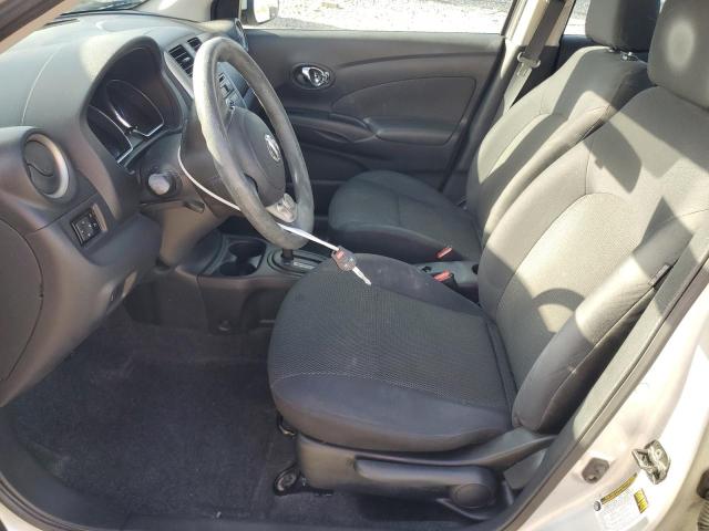  NISSAN VERSA 2013 Серебристый