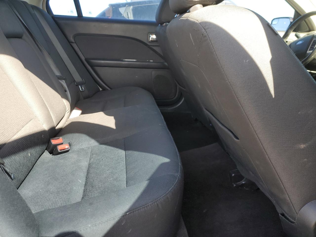 2012 Ford Fusion - Image 10