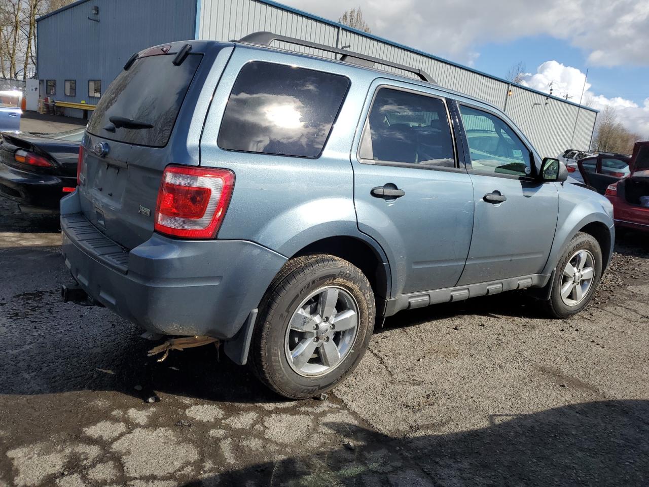 2011 Ford Escape - Image 3
