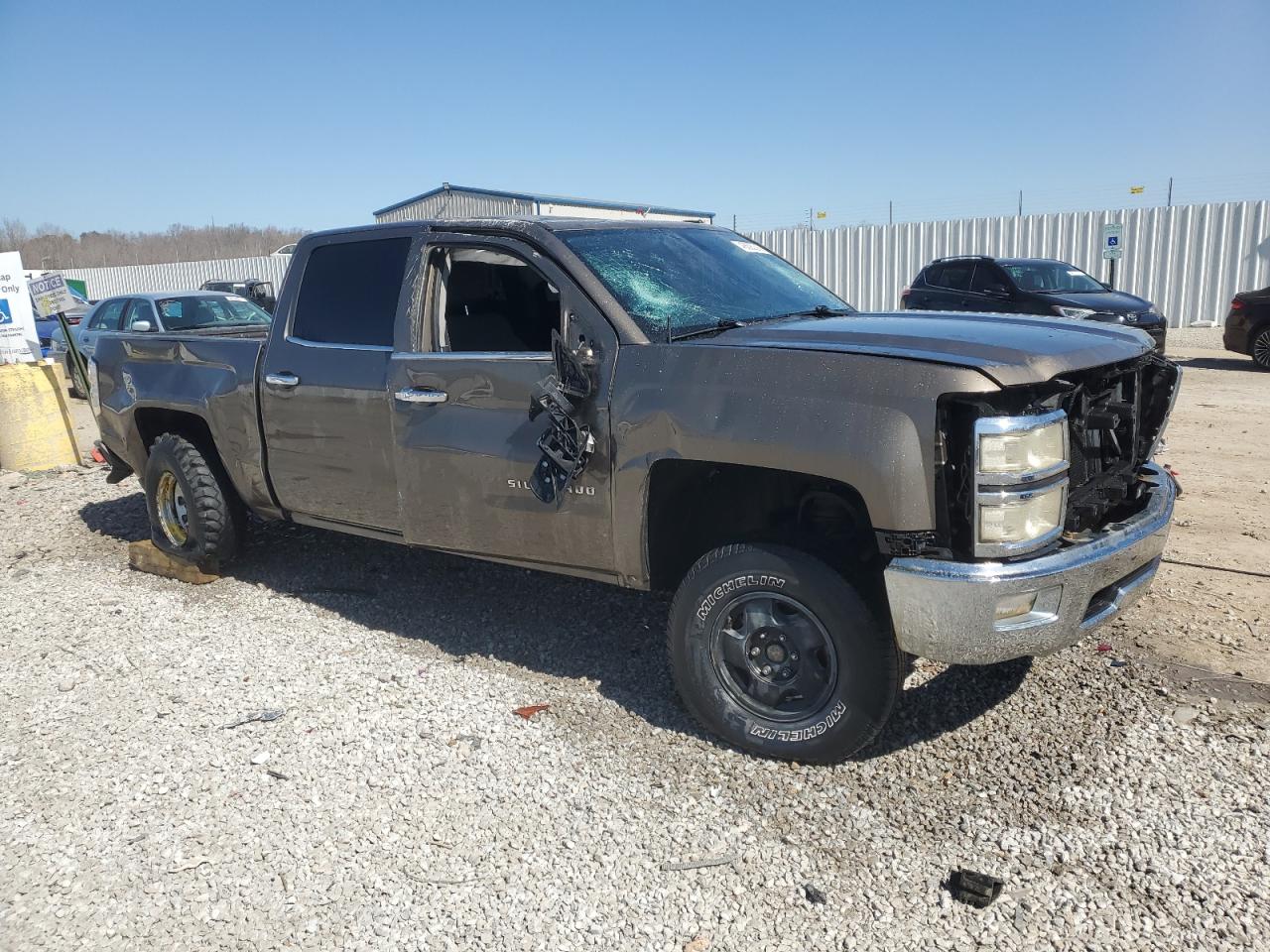2014 Chevrolet Silverado - Image 4