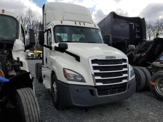 2020 Freightliner Cascadia 126 
