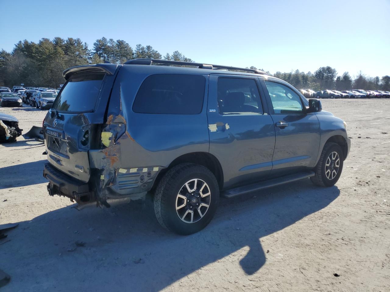 2010 Toyota Sequoia - Image 3