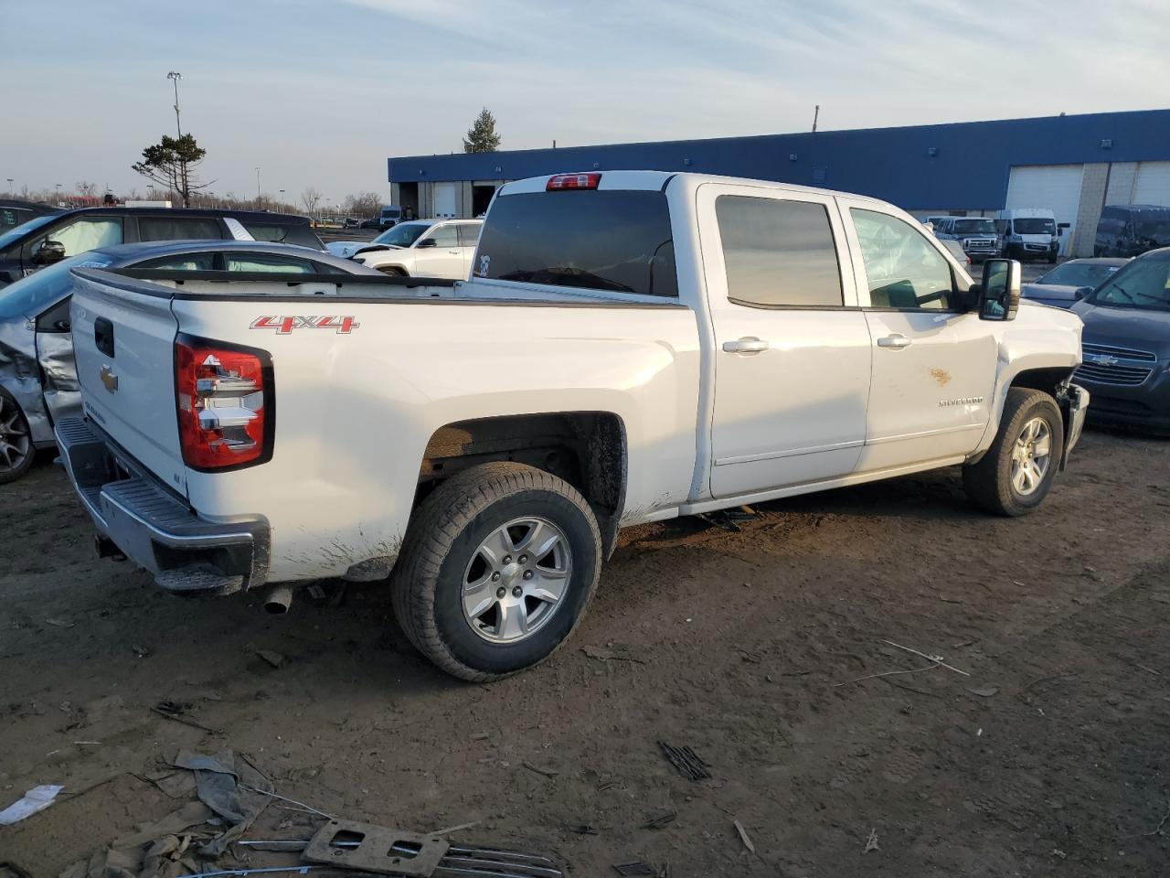 2015 Chevrolet Silverado - Image 3