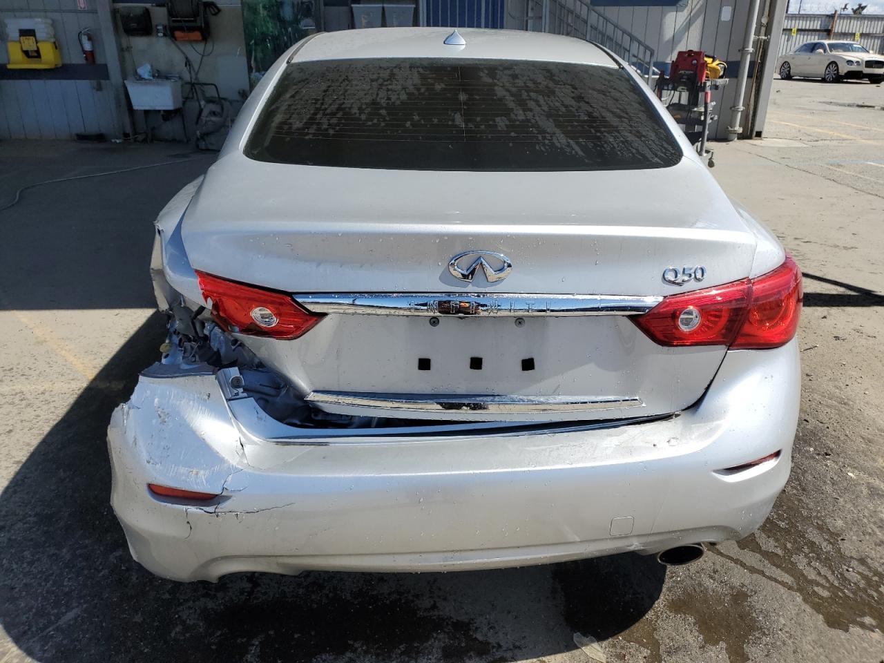 2015 Infiniti Q50 - Image 6