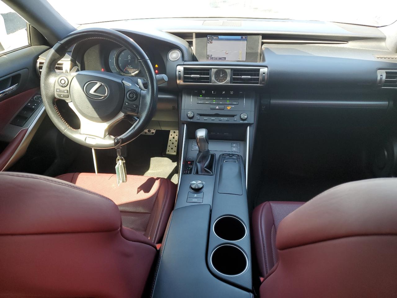 2016 Lexus IS - Image 8