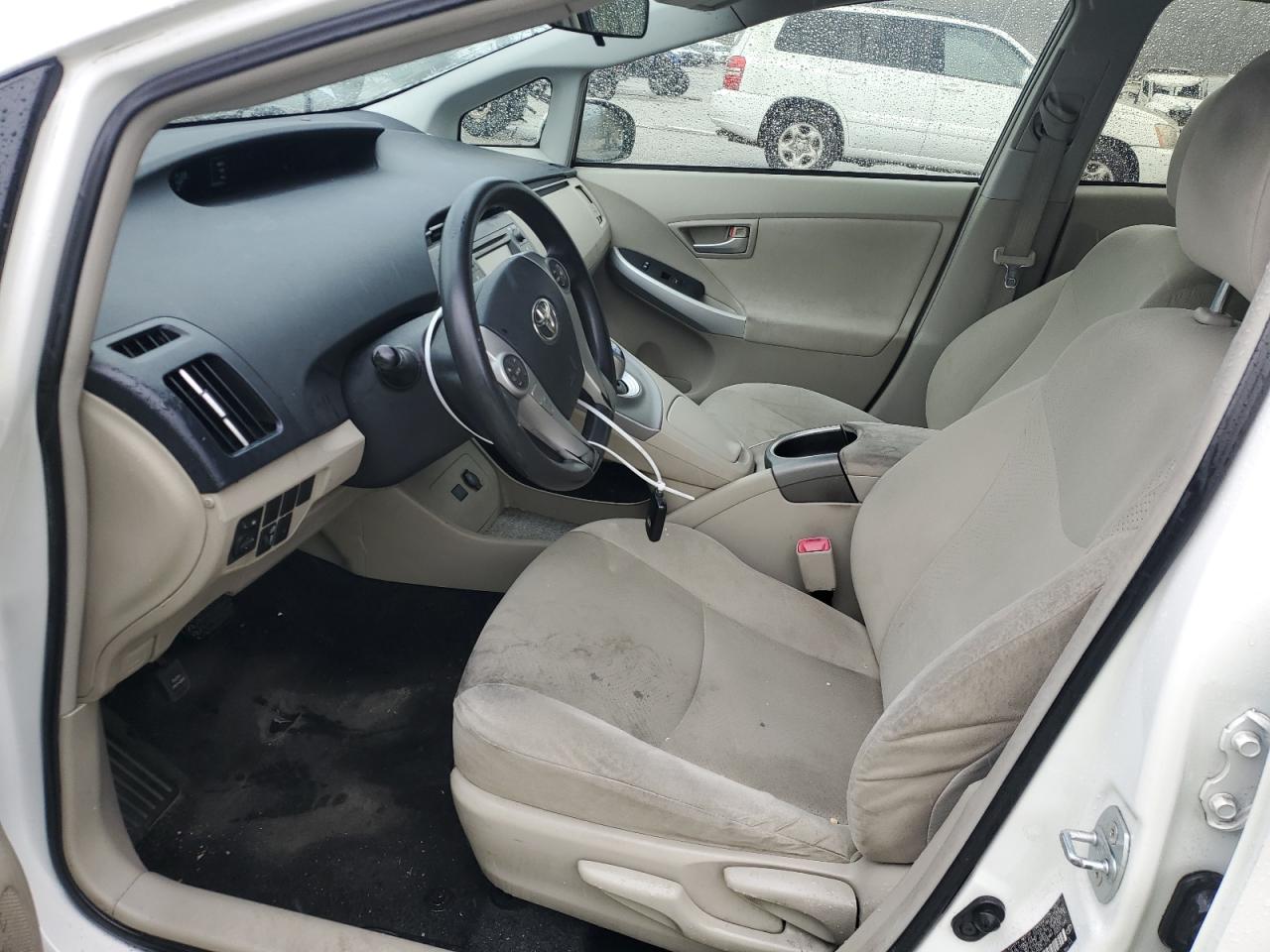 2012 Toyota Prius - Image 7