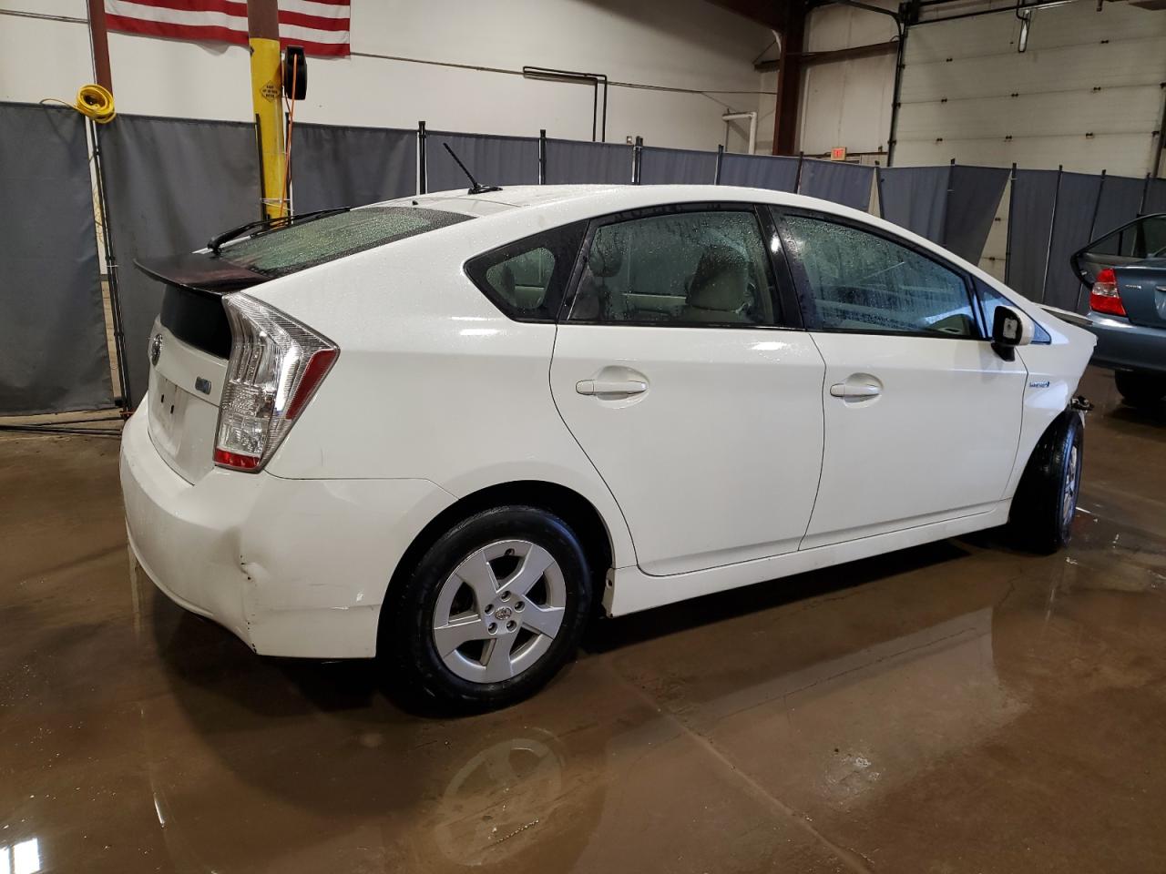 2010 Toyota Prius - Image 3