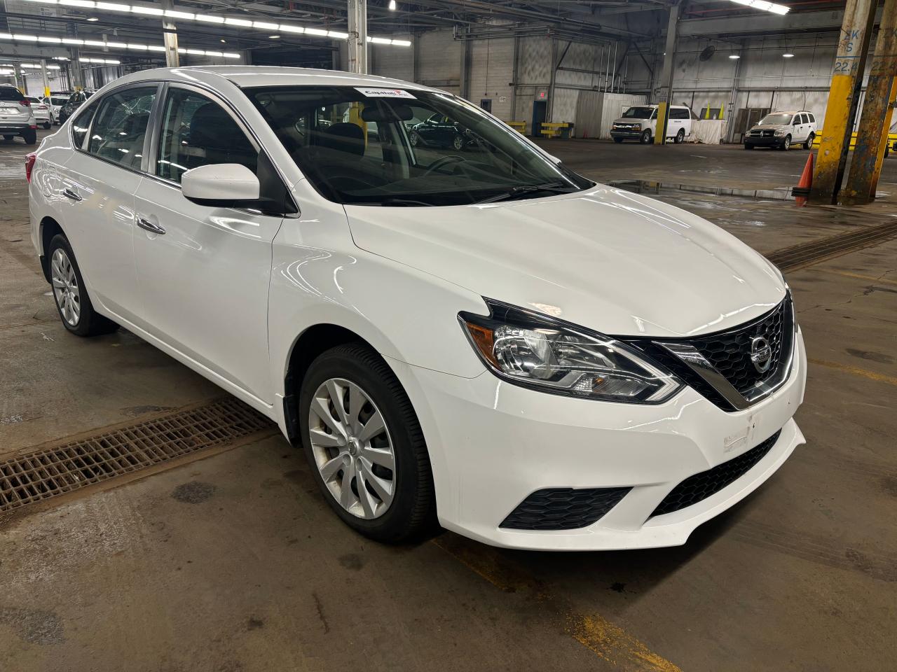 VIN: 3N1AB7AP2HY304230 2017 NISSAN SENTRA