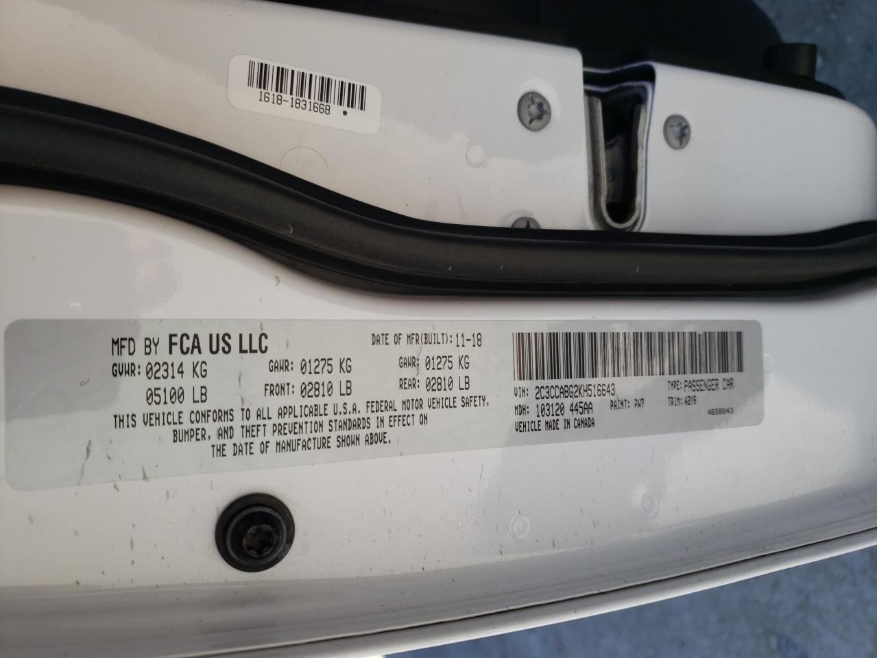 2019 Chrysler 300 - Image 12