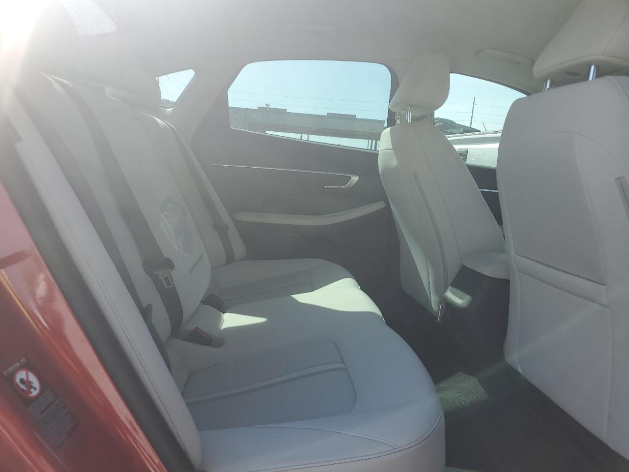 2021 Hyundai Sonata - Image 10