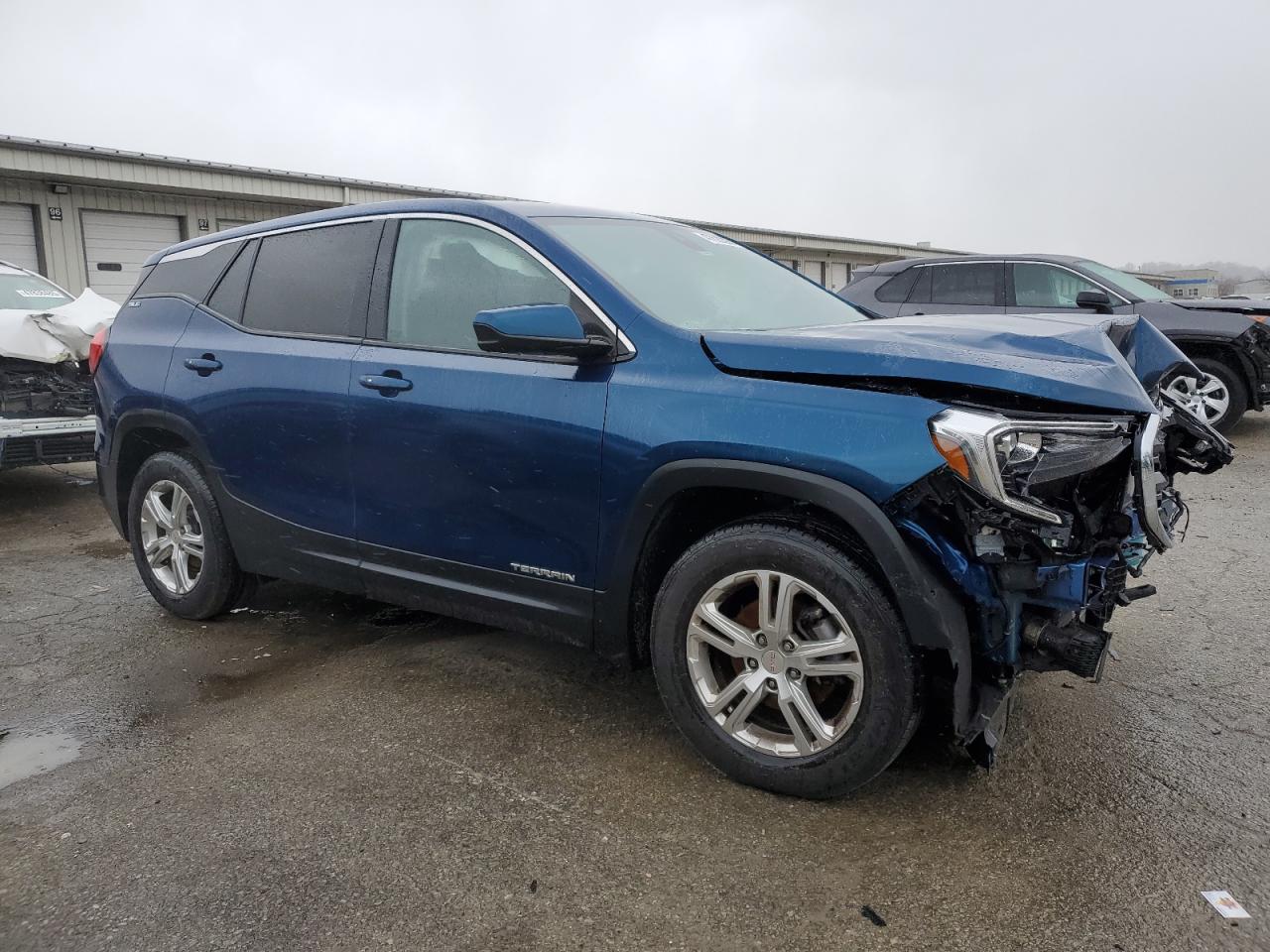 2020 GMC Terrain - Image 4