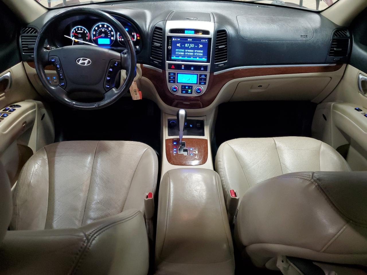2008 Hyundai Santa Fe - Image 8