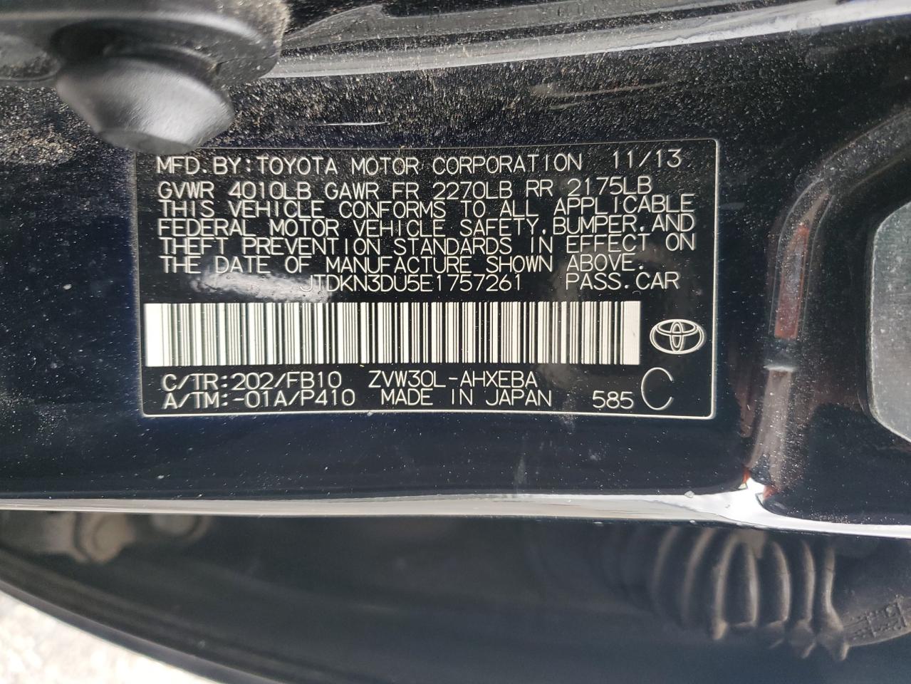 2014 Toyota Prius - Image 13