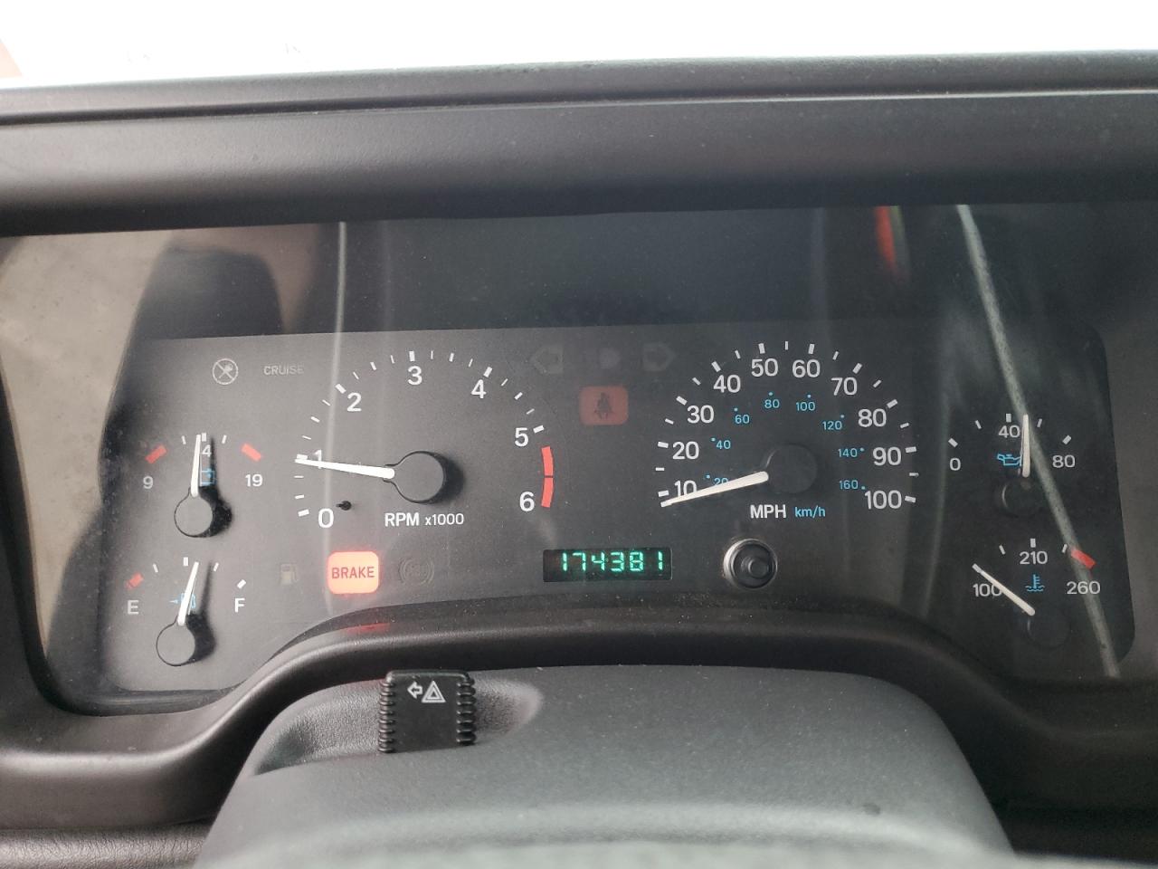 1999 Jeep Wrangler / Tj Sport VIN: 1J4FY19SXXP427968 Lot: 50102855