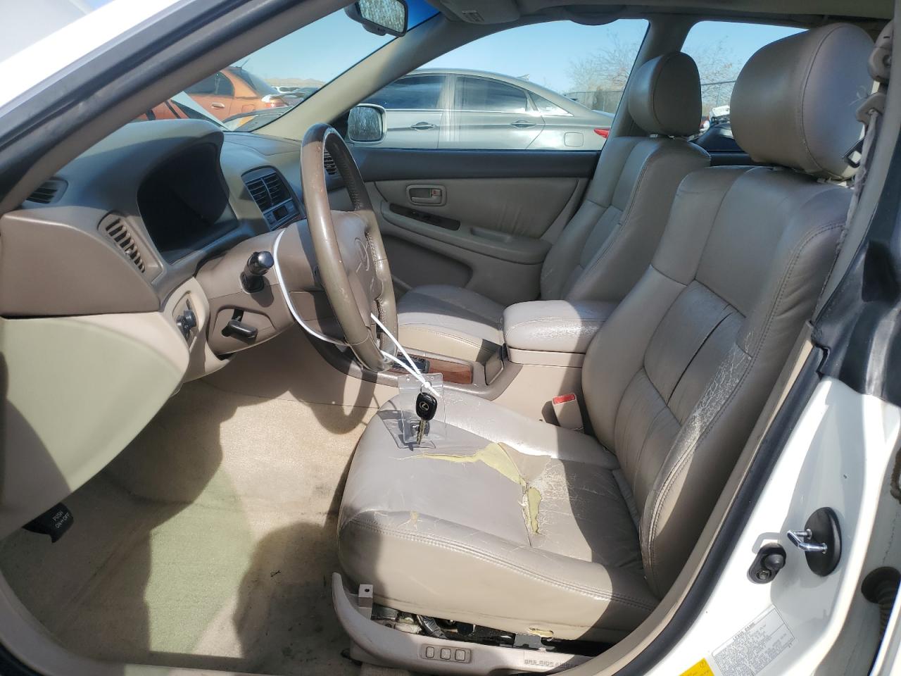 2001 Lexus ES - Image 7