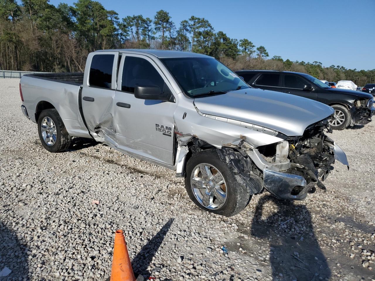 2019 RAM 1500 - Image 4