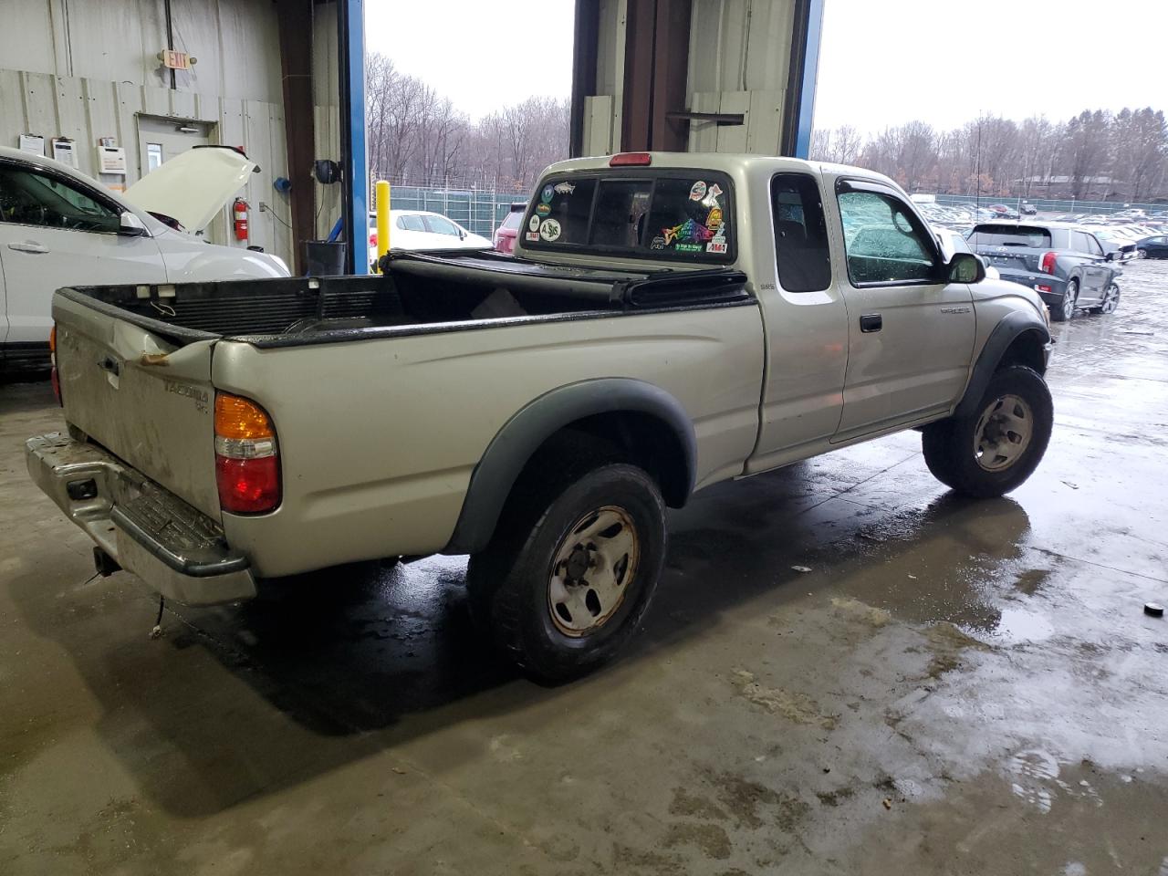 2004 Toyota Tacoma - Image 3